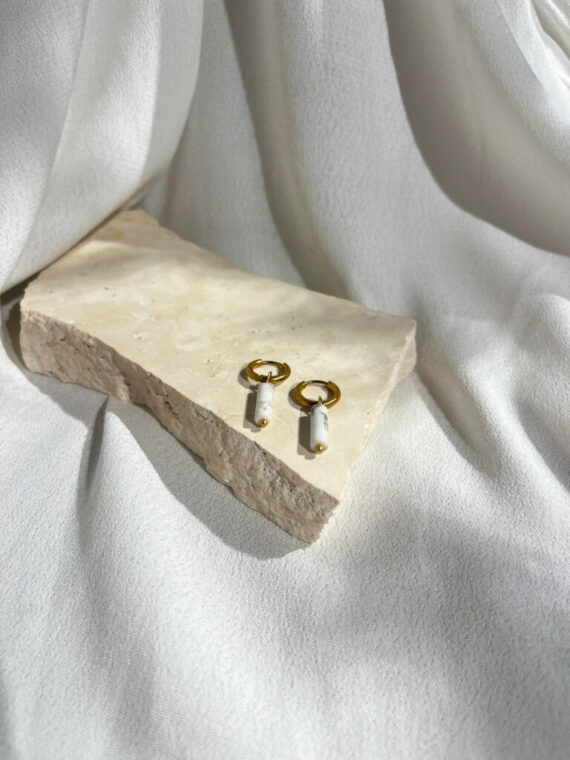 Single large marble tube hoop gold | Label Kiki