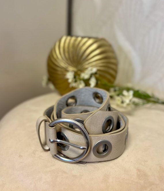 Belt eyelets ecru/silver | Elvy