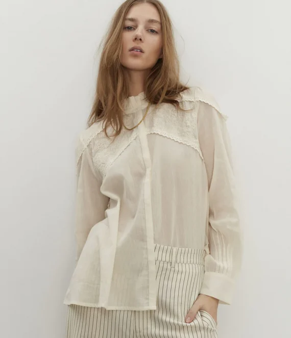 Lace detail blouse | Sofie Schnoor