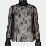 Lace blouse | Sofie Schnoor