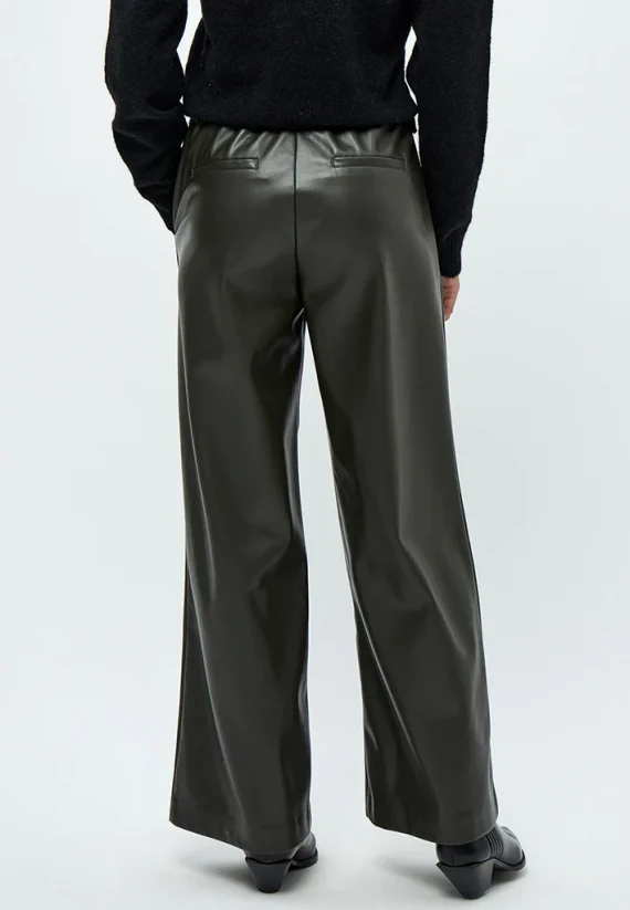Mio broek | Minus
