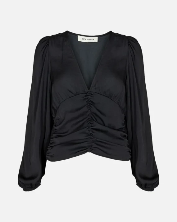 Black blouse | Sofie Schnoor