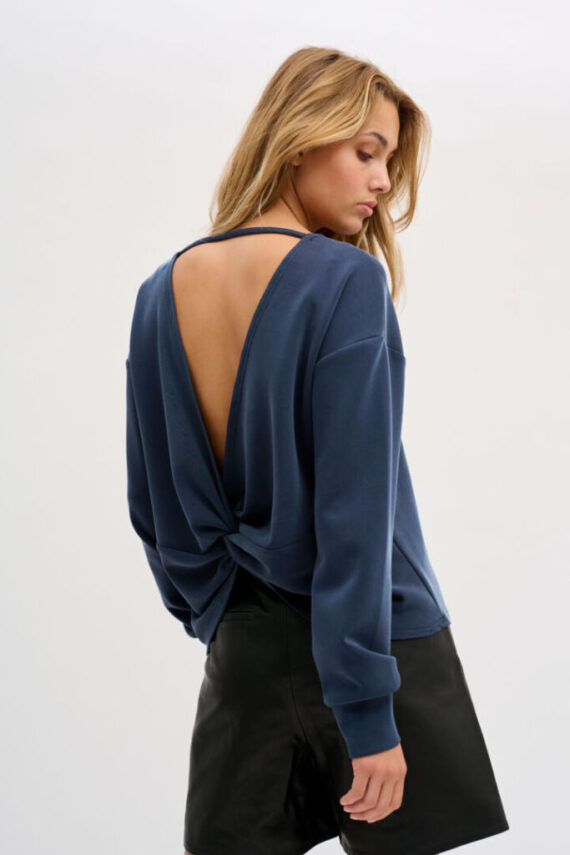 Ellemw knot blouse | My essential wardrobe