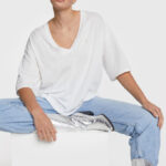 Oversized v-neck t-shirt white | Alix the label