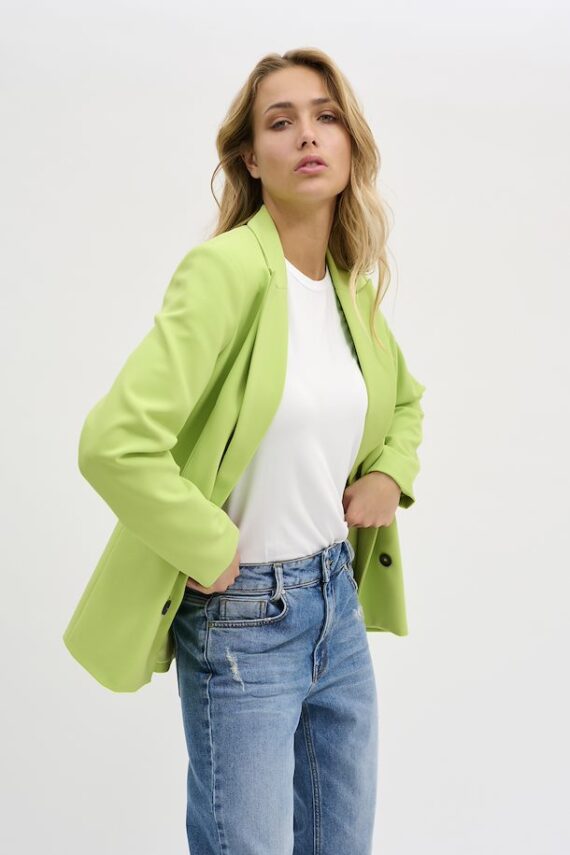 Tailored blazer green | My essentail wardrobe