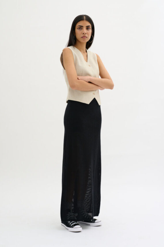 Avamw skirt | My essential wardrobe
