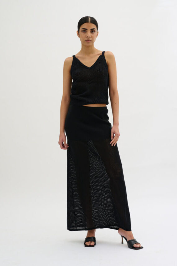 Avamw top | My essential wardrobe