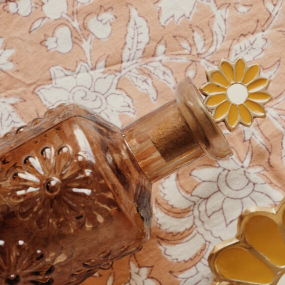 Daisy bottle stopper | A la collection