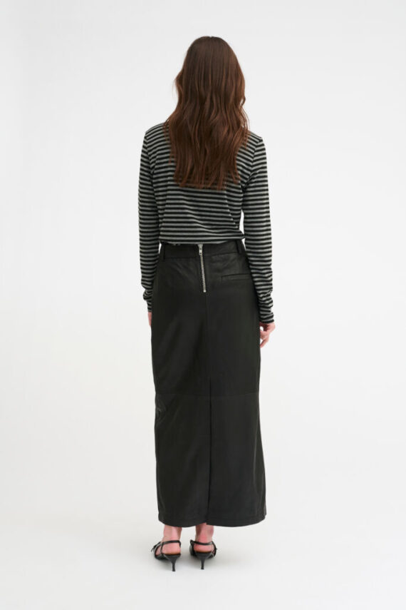 Danamw My essential wardrobe