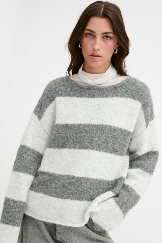 Meenawn Pullover | My Essential Wardrobe