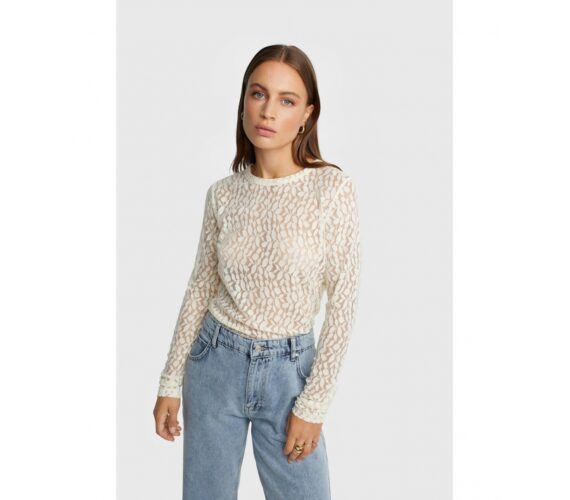 Fitted lace top cream | Alix the label