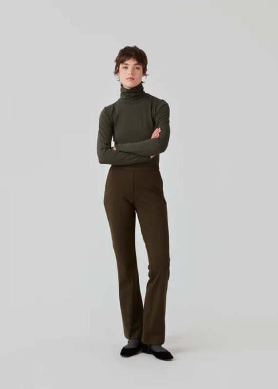 Tanny flare pants deep pine | Modstrom
