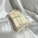 Velasquez parelmoer gouden ketting Zag bijoux