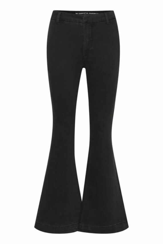 Ayomw bootcut black My essential wardrobe