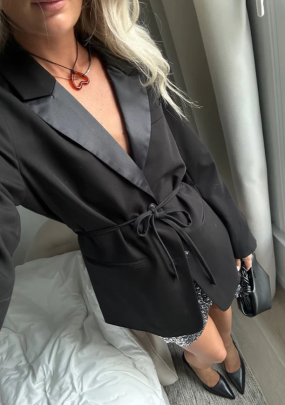 Lykkemd blazer black Modstrom