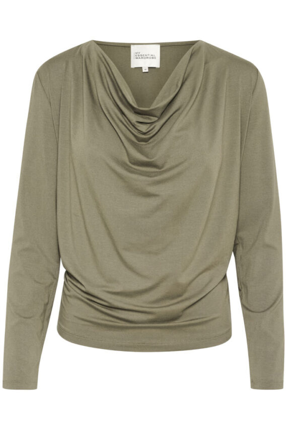 Vistamw waterfall blouse My essential wardrobe