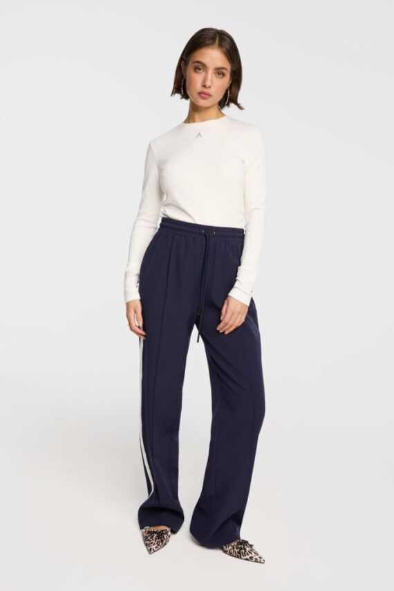 Sporty pants Alix the label