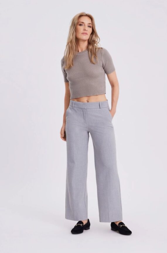 Denafv light grey Five pinstripe Units