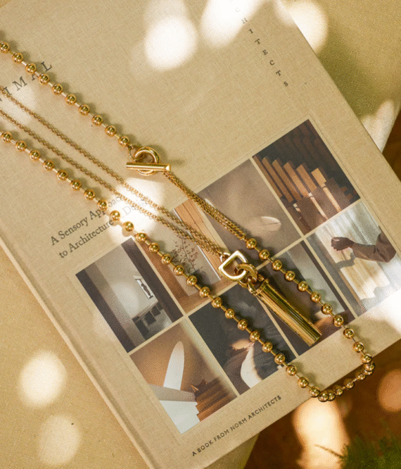 Numa lange ketting ZAG Bijoux