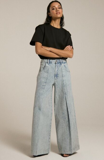 Wide leg with pleat detail Homage